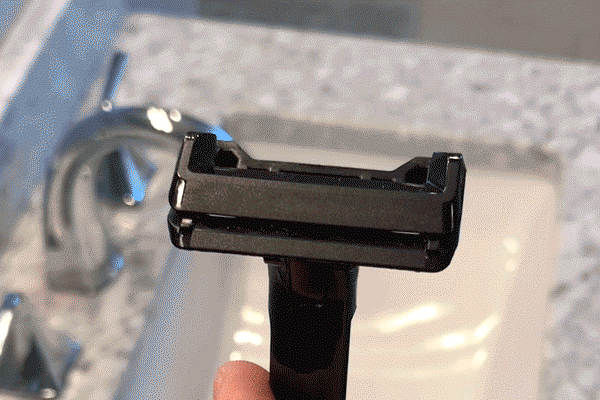 Genesis Single Blade Safety Razor & 10 Feather Blades