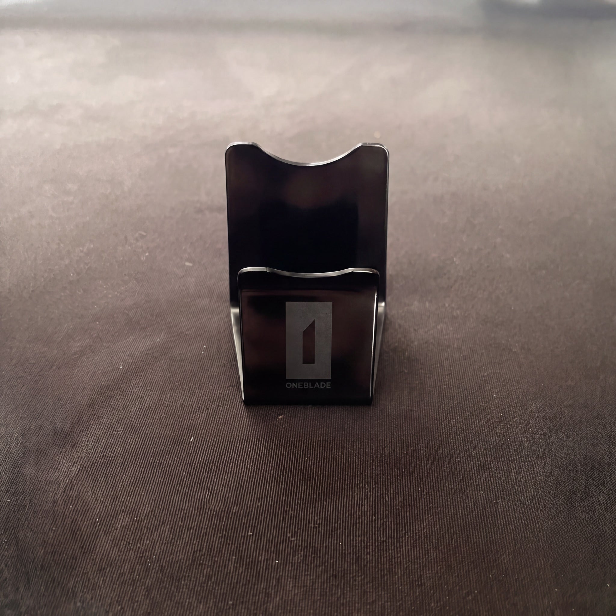 oneblade_black_stand_shopify.jpg